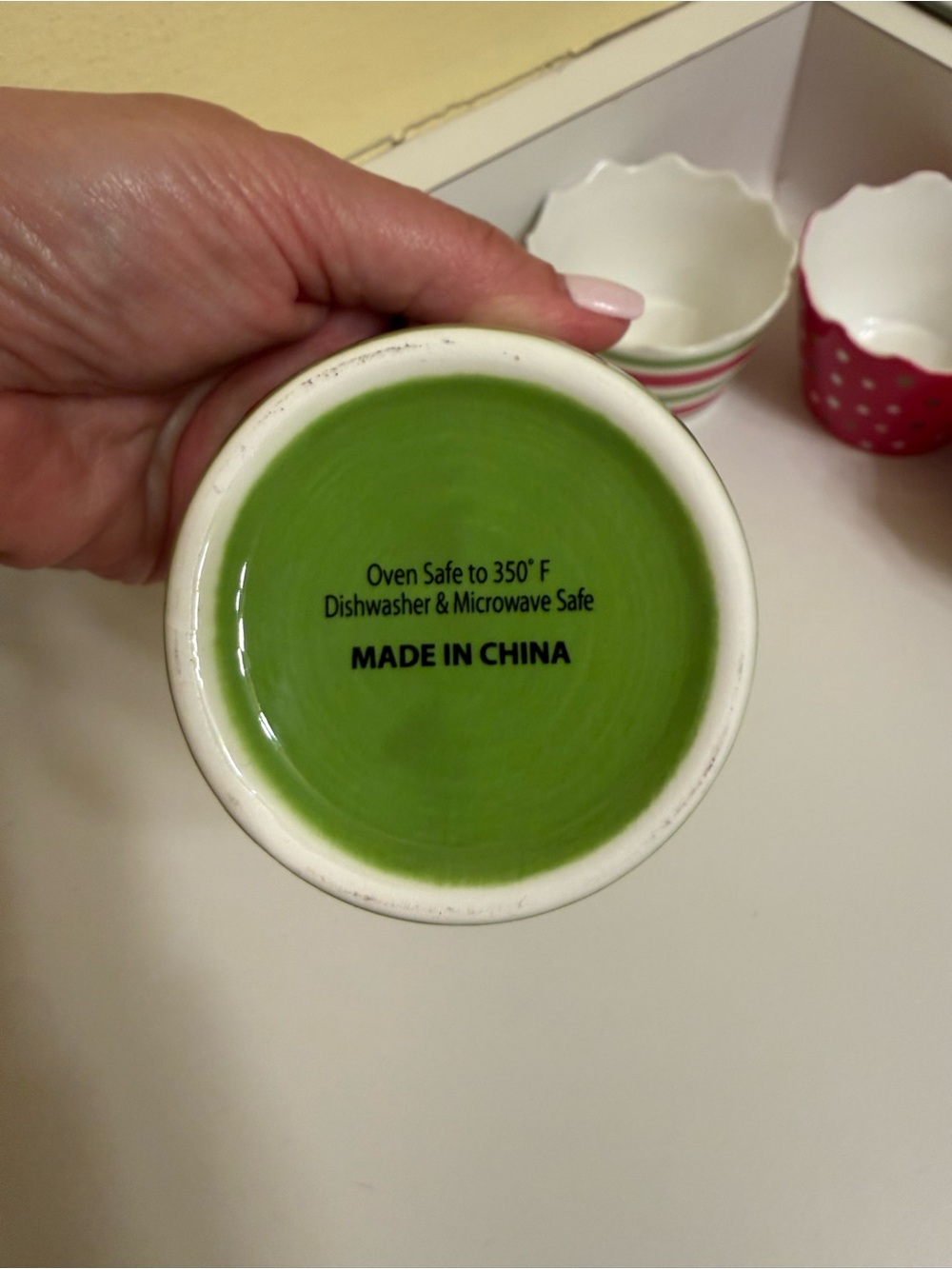 Set of 4 Festive/Holiday Stripe & Polka Dot Dessert Cups - Red & Green - Picture 2 of 3